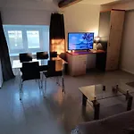 Maeo Apartment * Mäo