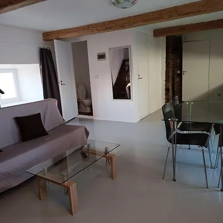 Maeo Apartment Apartman